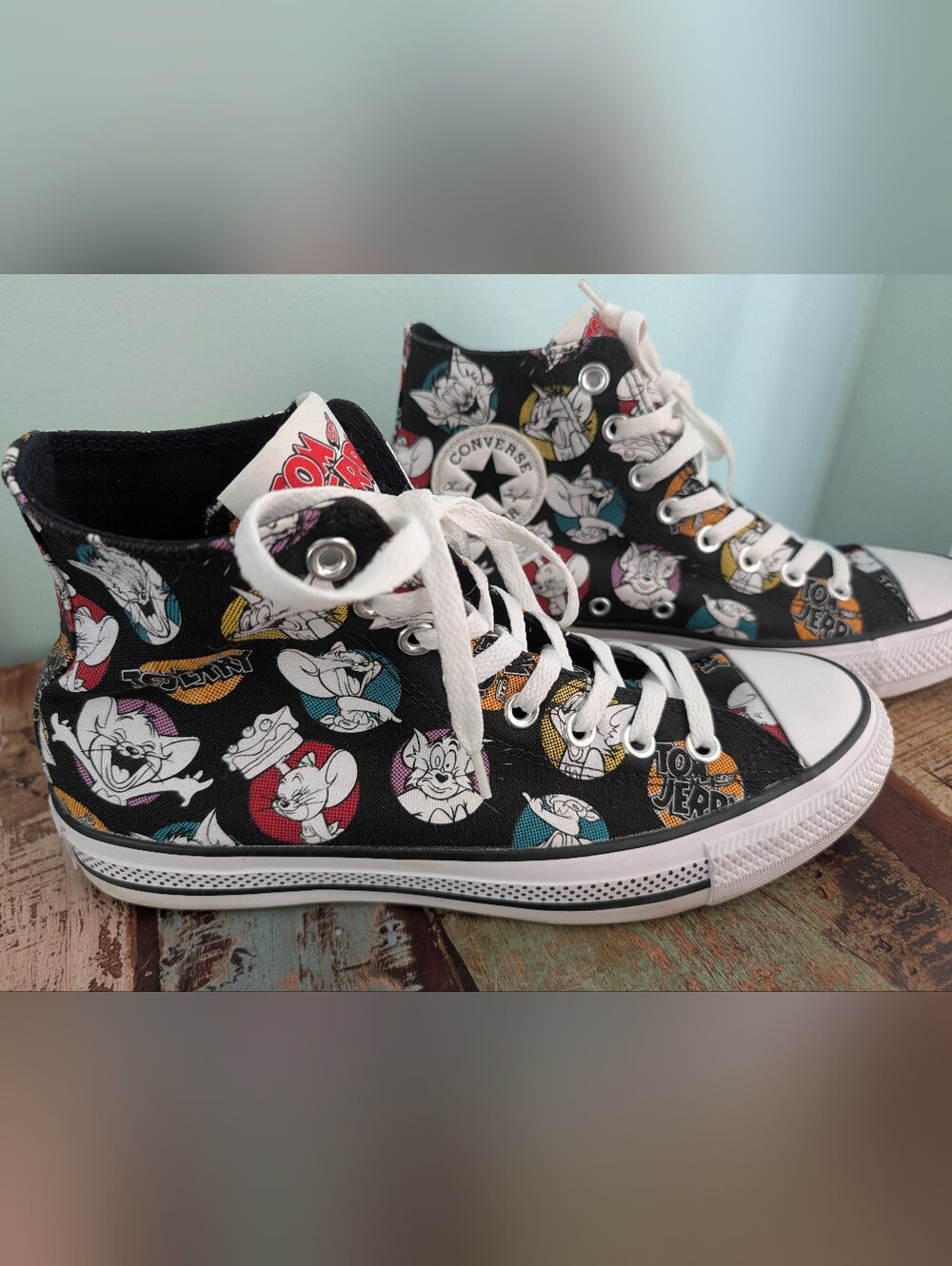 Converse Limited Edition Tom And Jerry High Top Sneakers, Mens 7.5, Women's 9.5